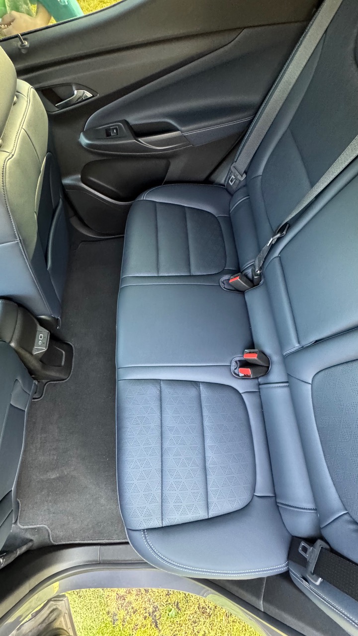 Chevrolet Bolt EUV - фото 16