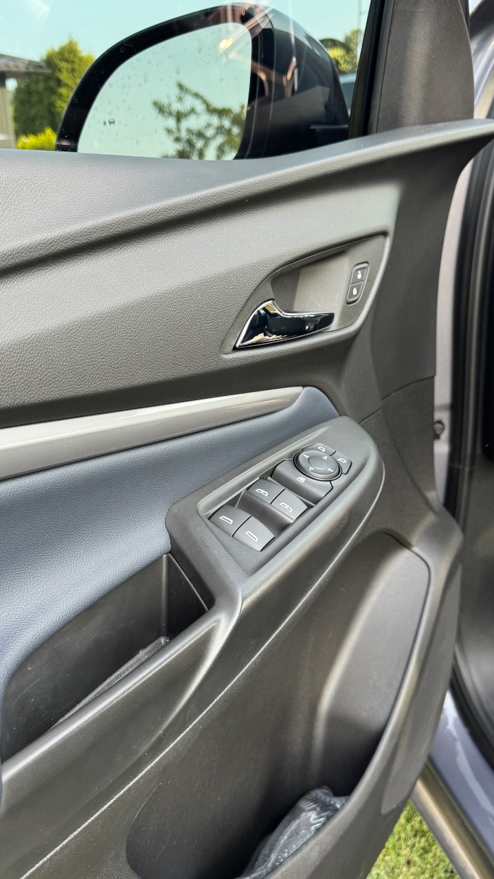 Chevrolet Bolt EUV - фото 14