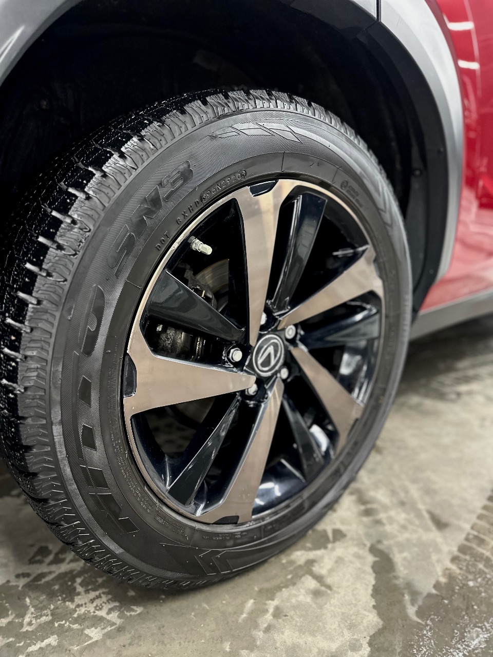 Lexus NX - фото 10