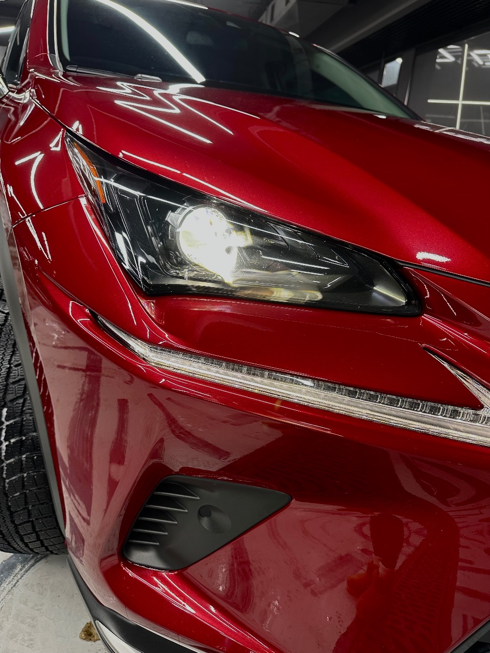 Lexus NX - фото 2