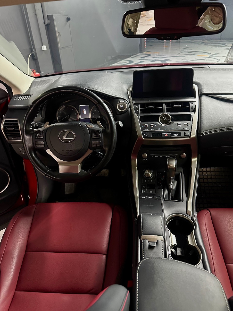 Lexus NX - фото 18