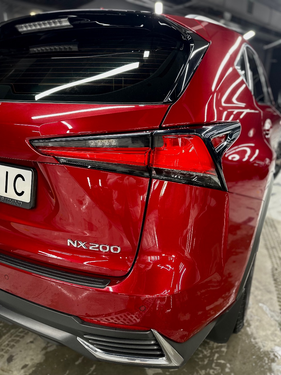 Lexus NX - фото 8