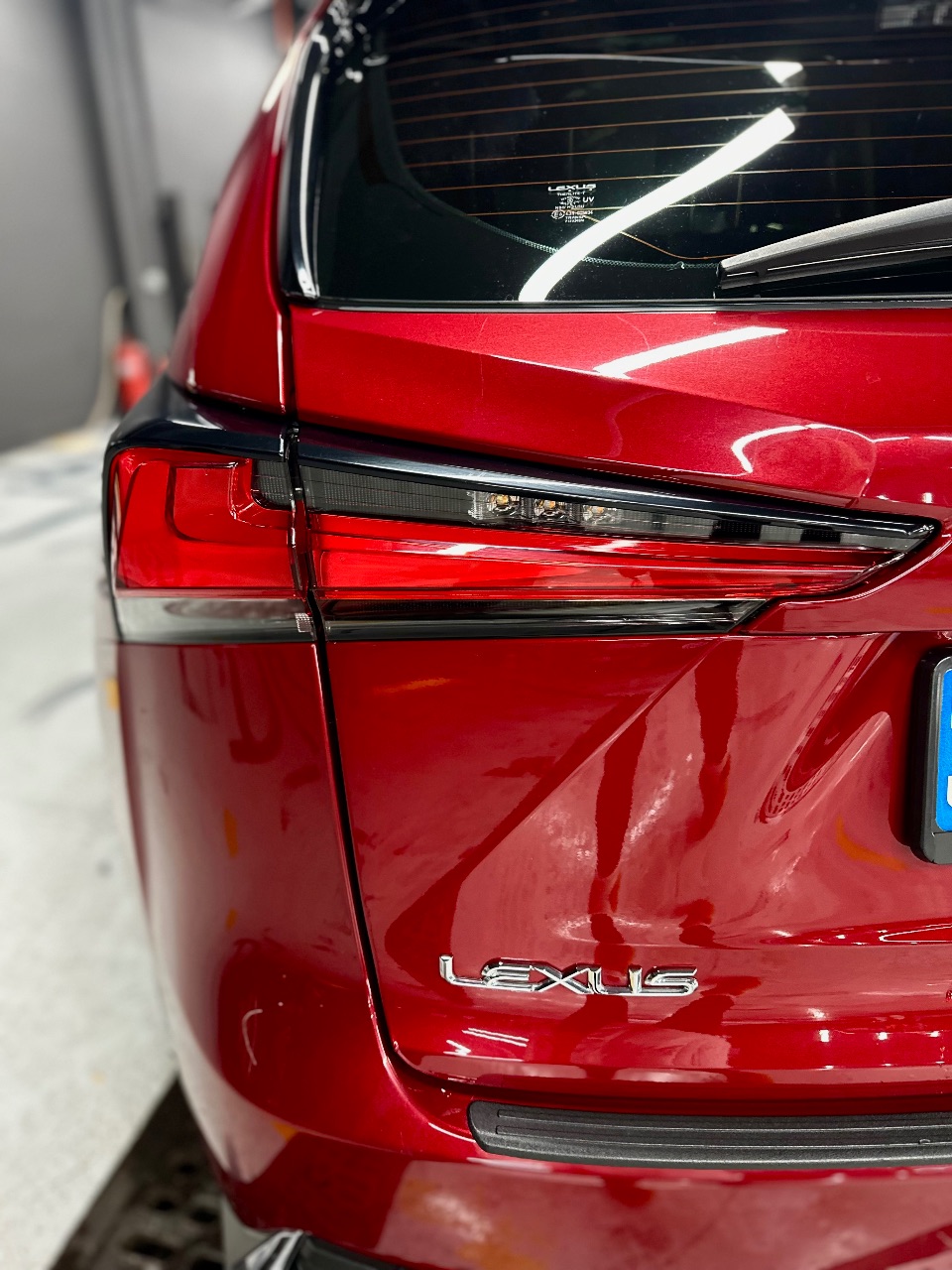 Lexus NX - фото 7