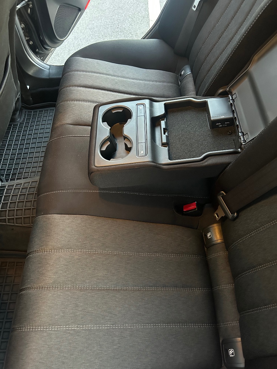 Mazda 6 - фото 14