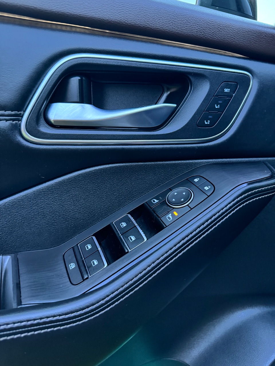 Nissan Rogue - фото 17