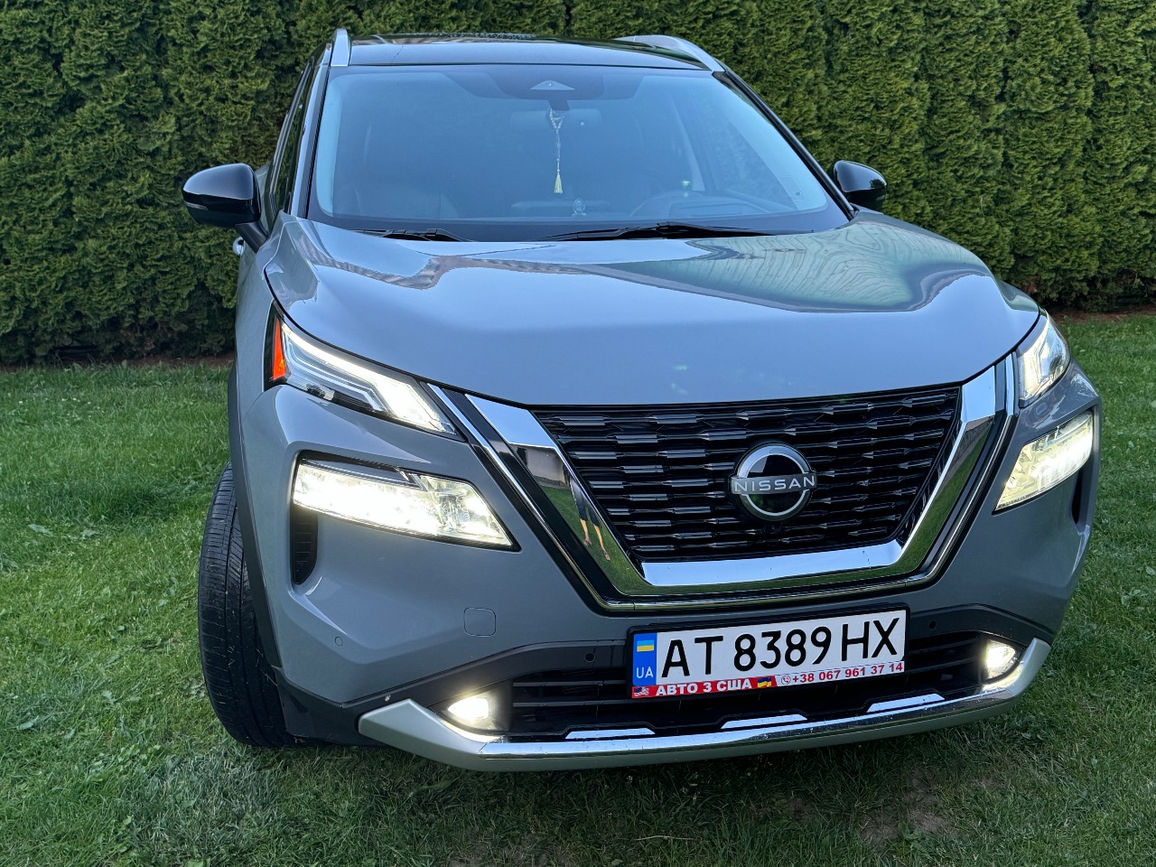 Nissan Rogue - фото 1