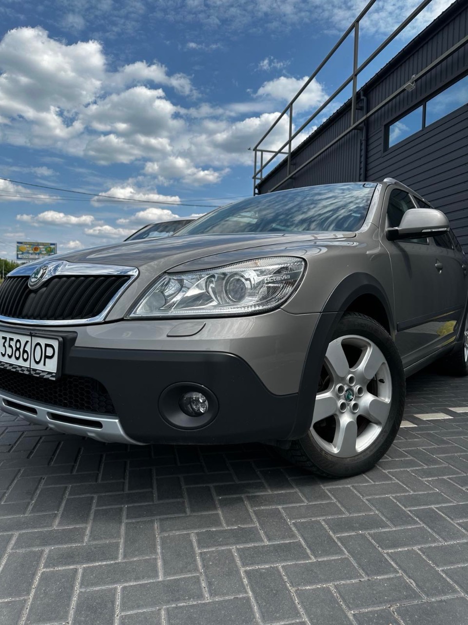 Skoda Octavia - фото 2