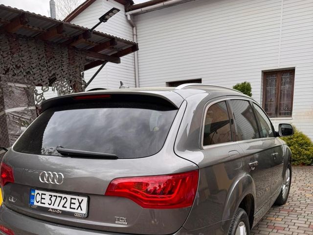 Audi Q7 - фото 3