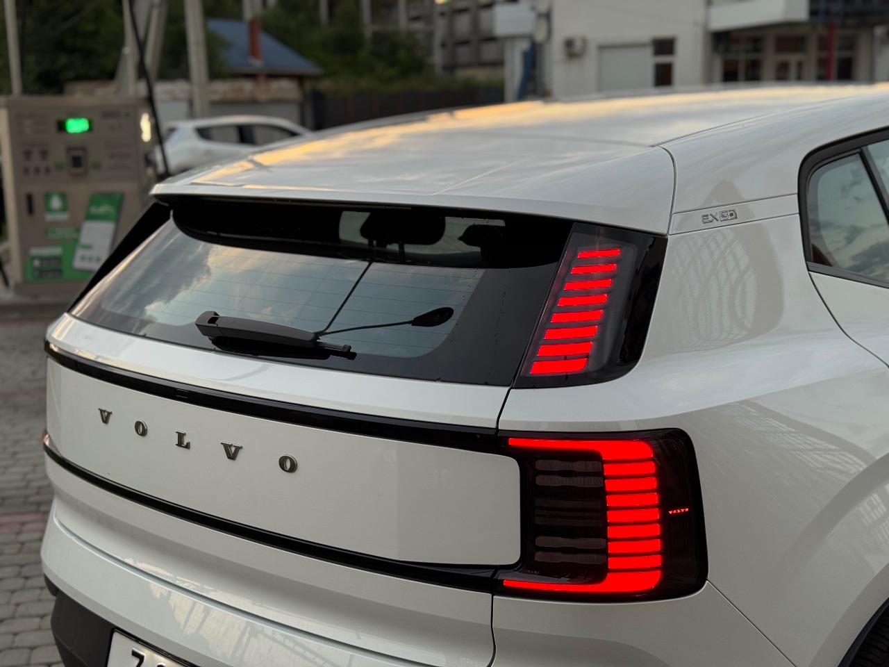 Volvo EX30 - фото 11