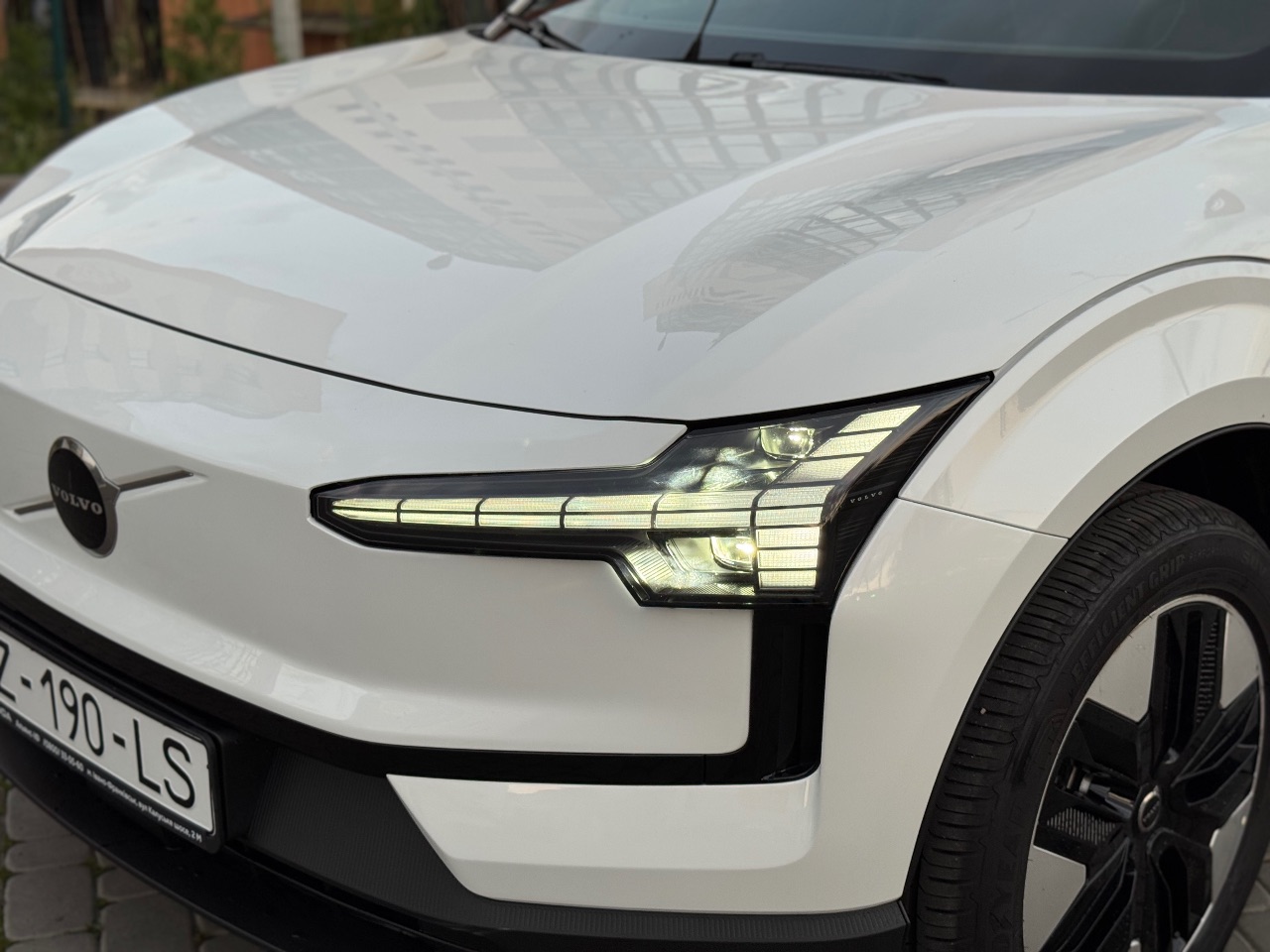 Volvo EX30 - фото 16