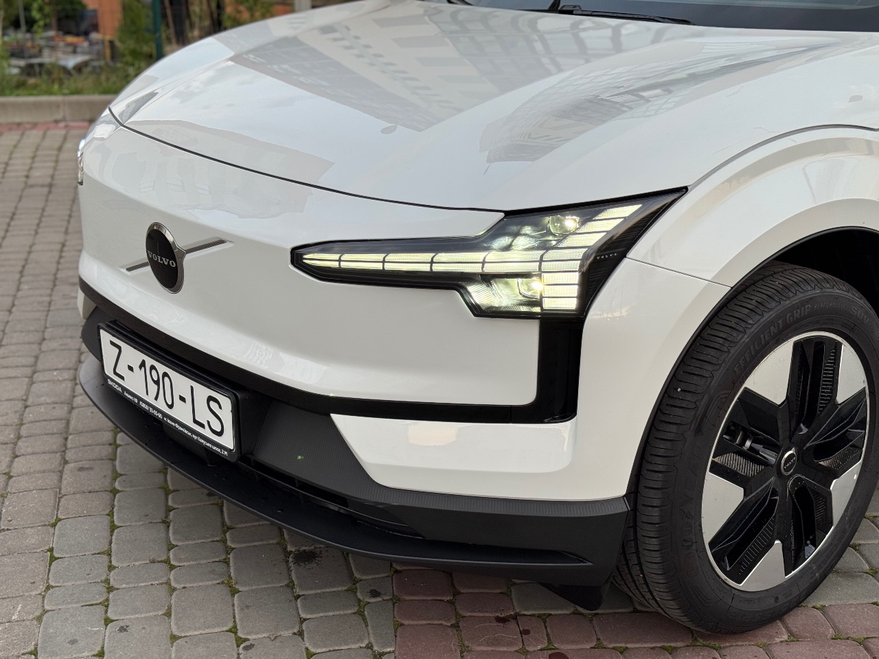 Volvo EX30 - фото 15