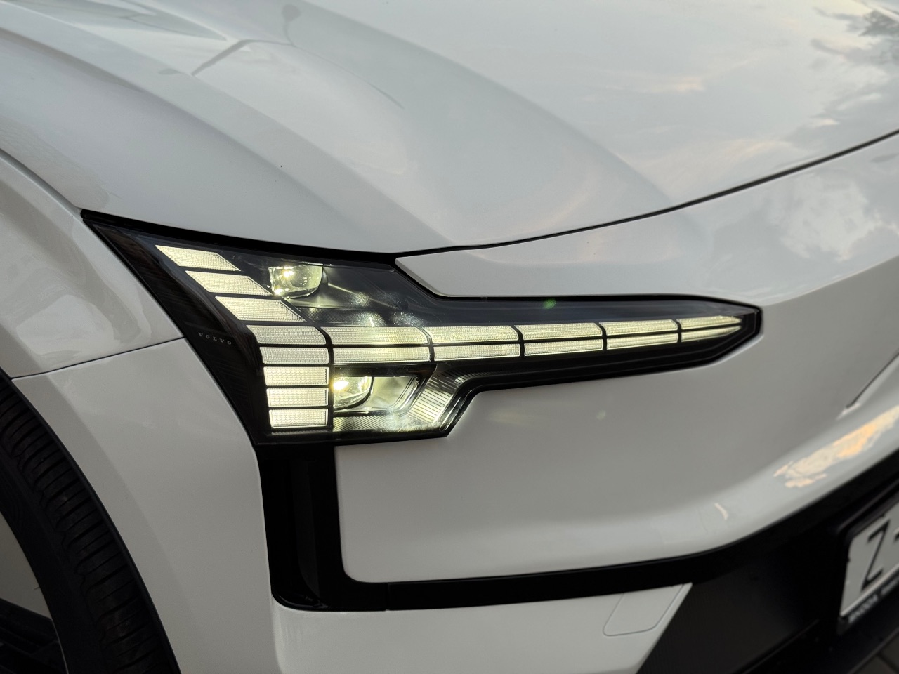 Volvo EX30 - фото 14