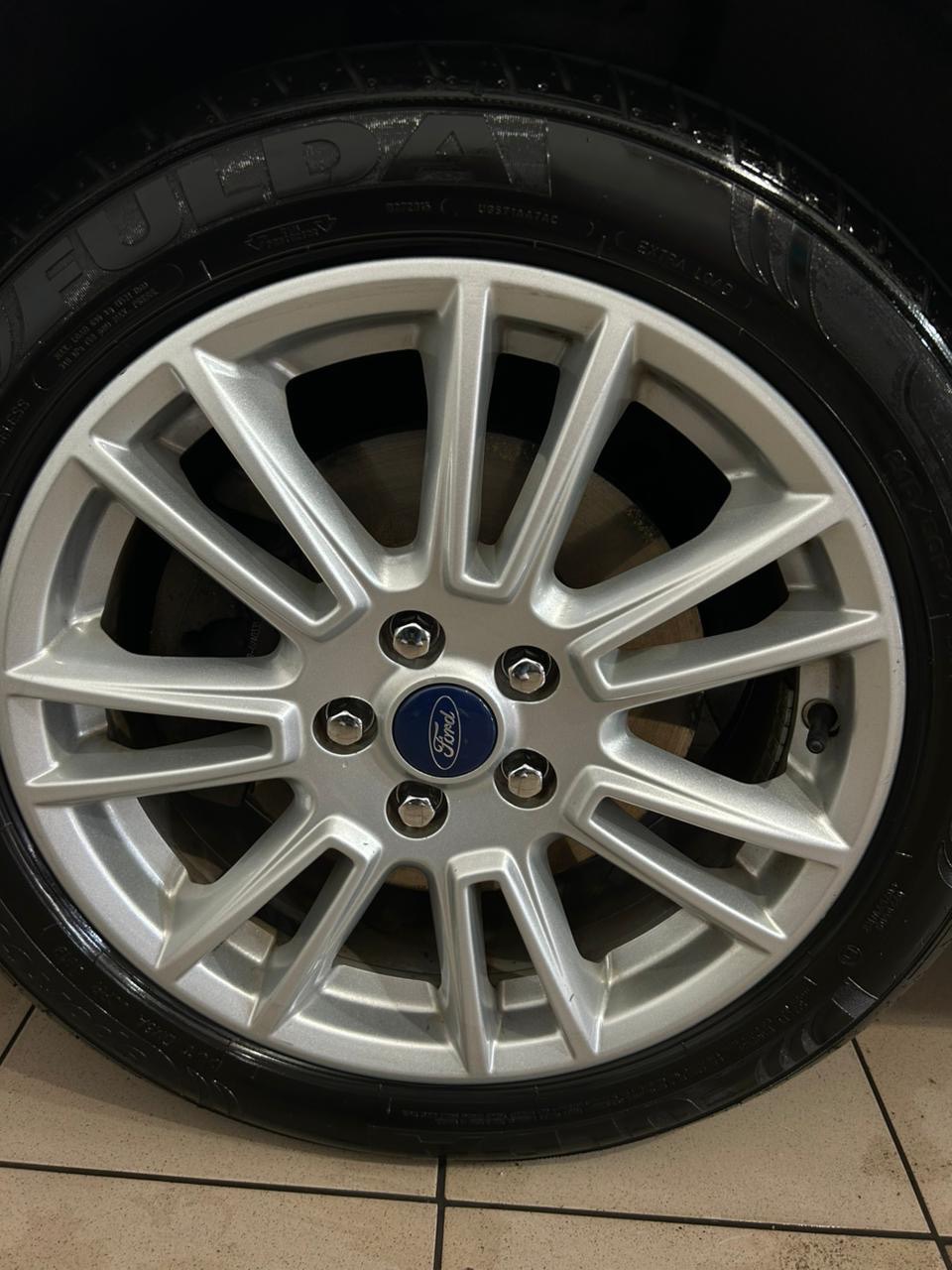 Ford Mondeo - фото 9