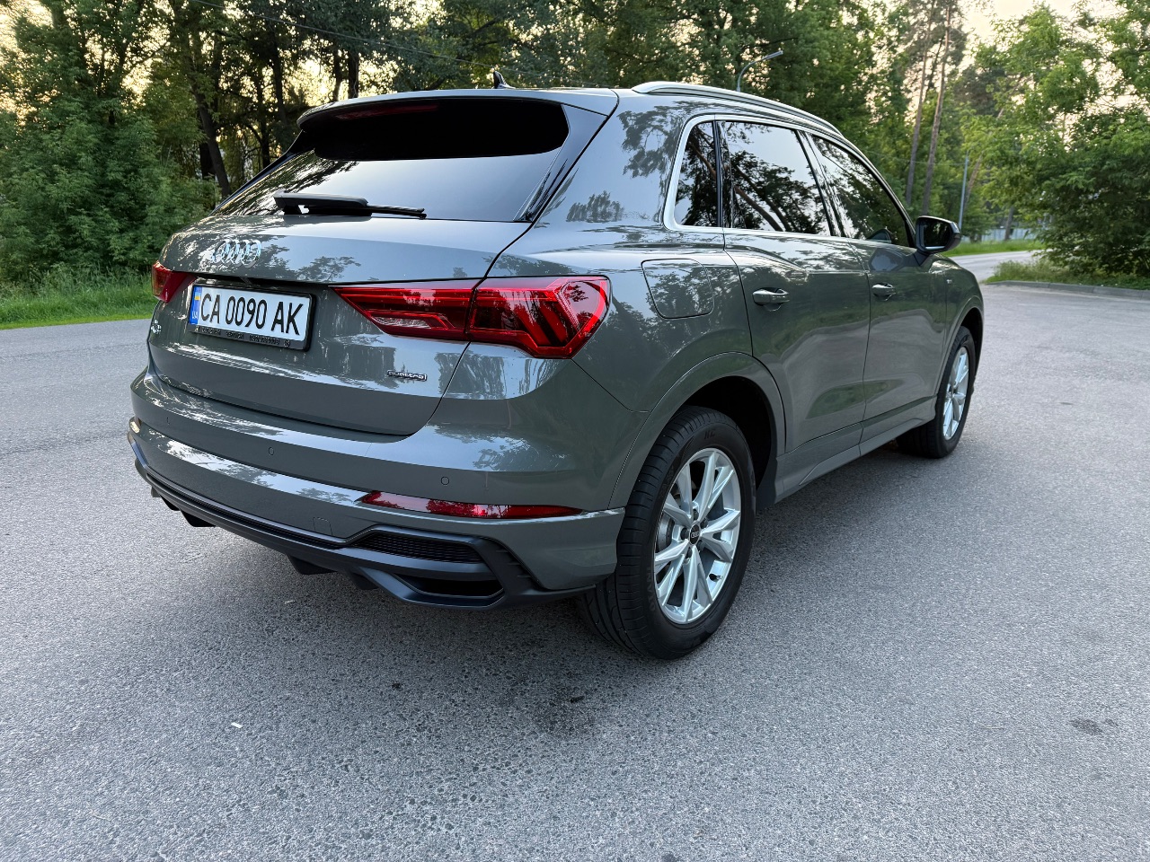 Audi Q3 - фото 14