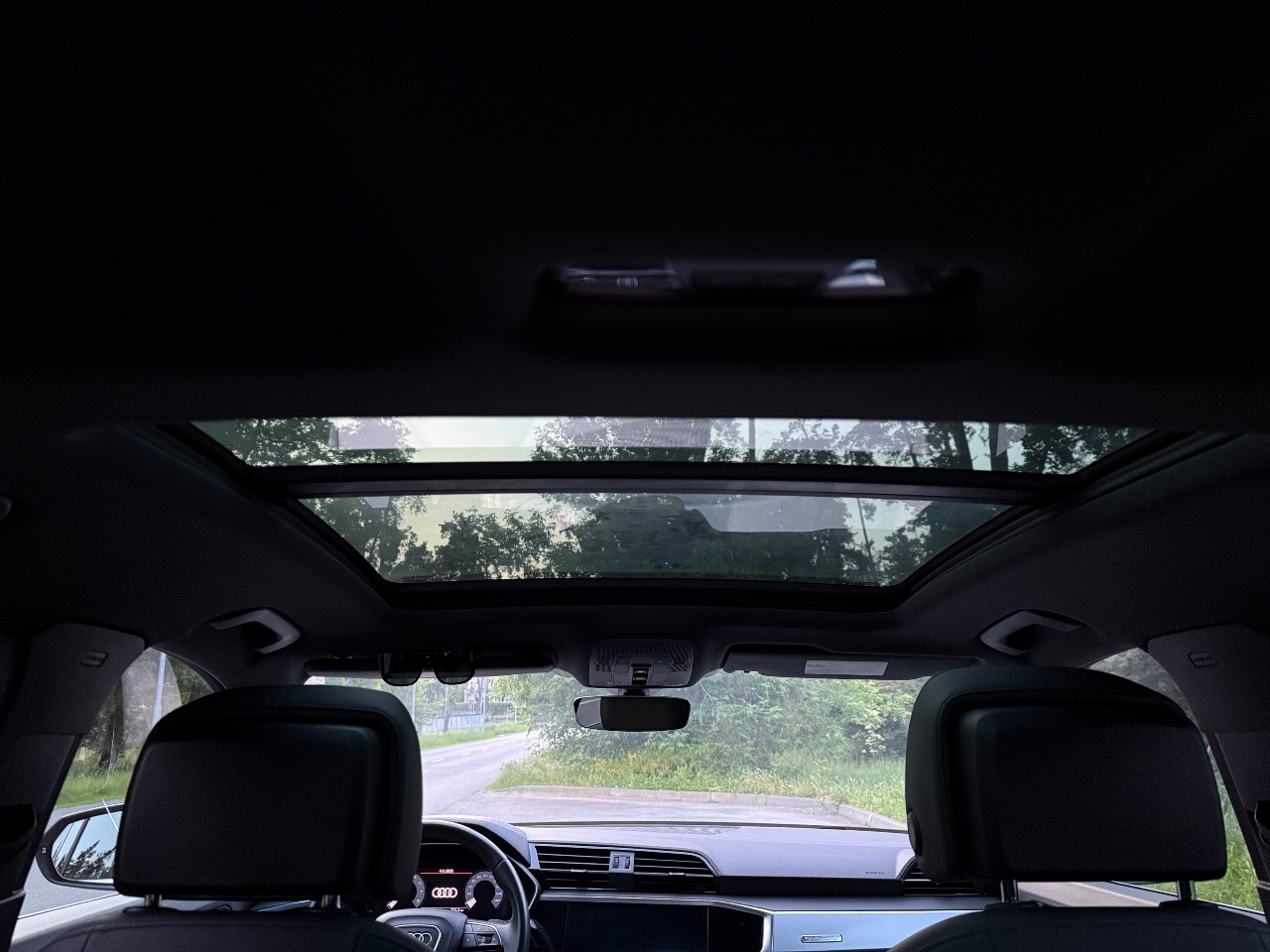 Audi Q3 - фото 25