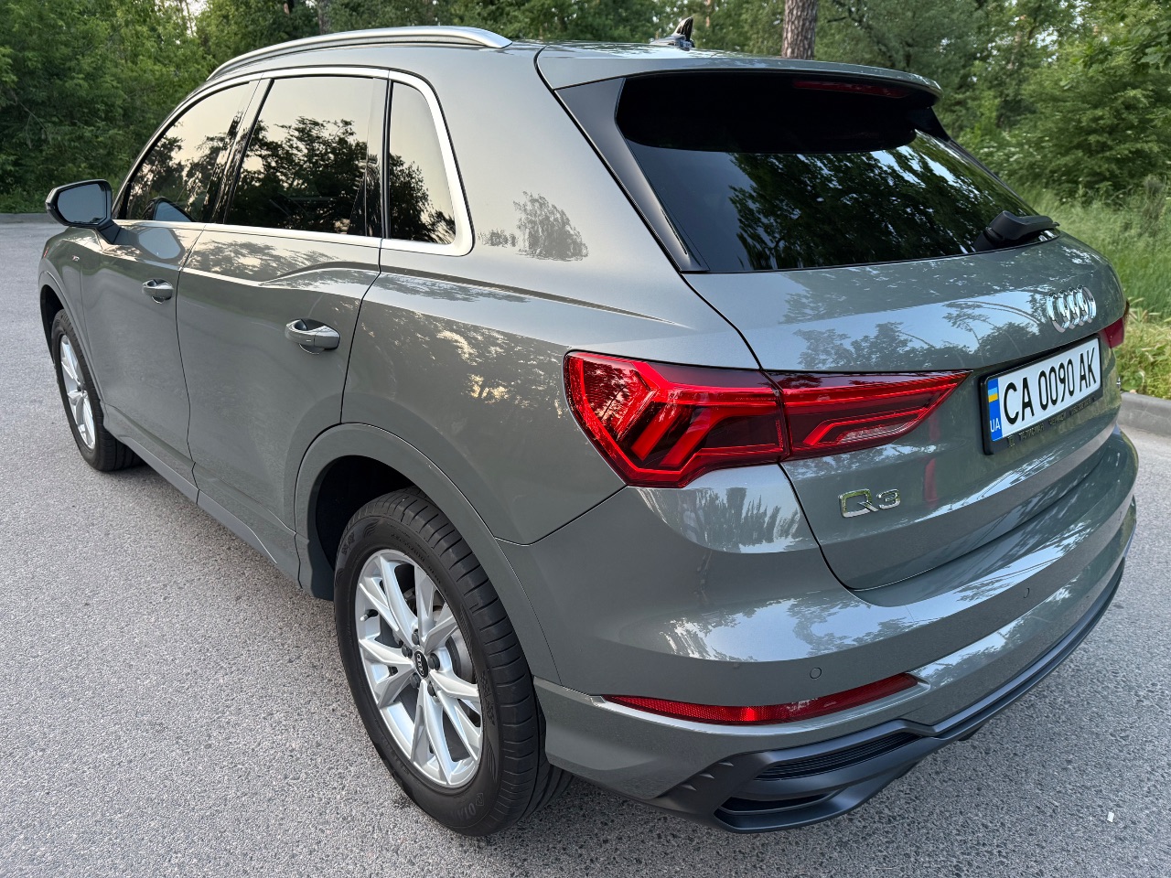 Audi Q3 - фото 4