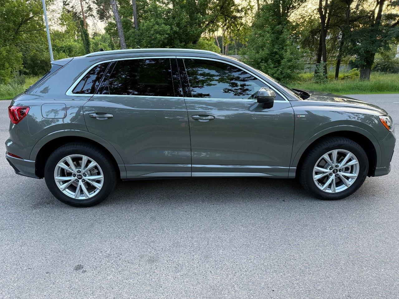 Audi Q3 - фото 7