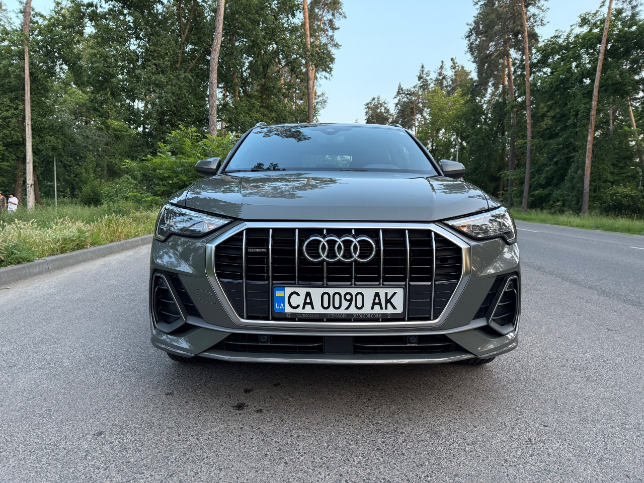 Audi Q3 - фото 10