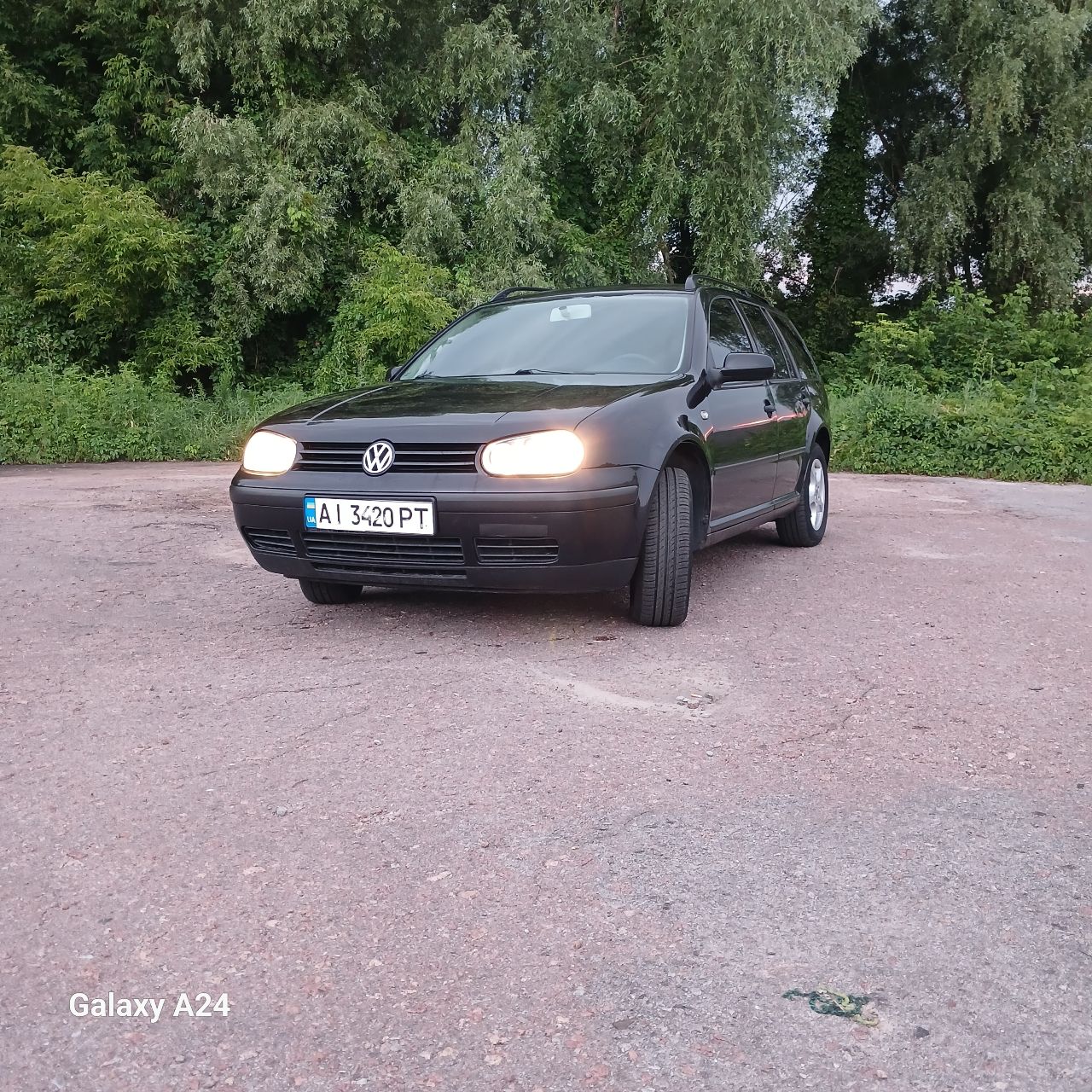 Volkswagen Golf - фото 1