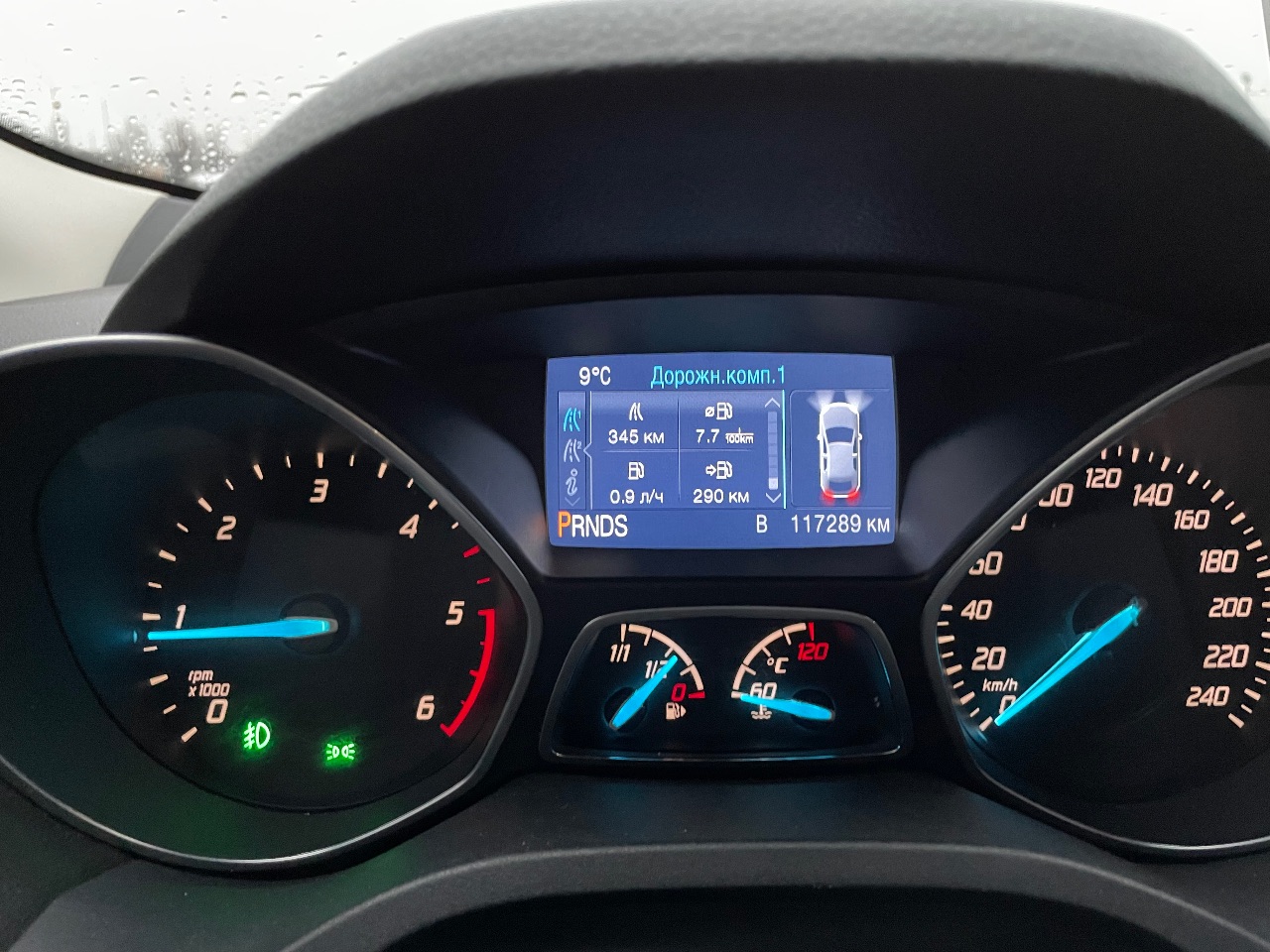 Ford Kuga - фото 13