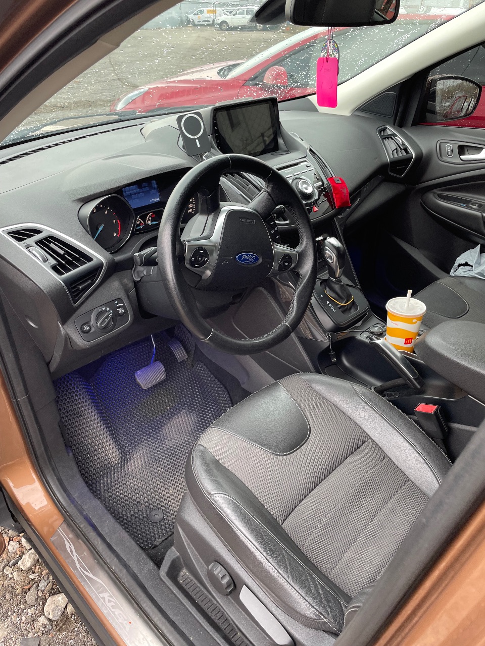 Ford Kuga - фото 12