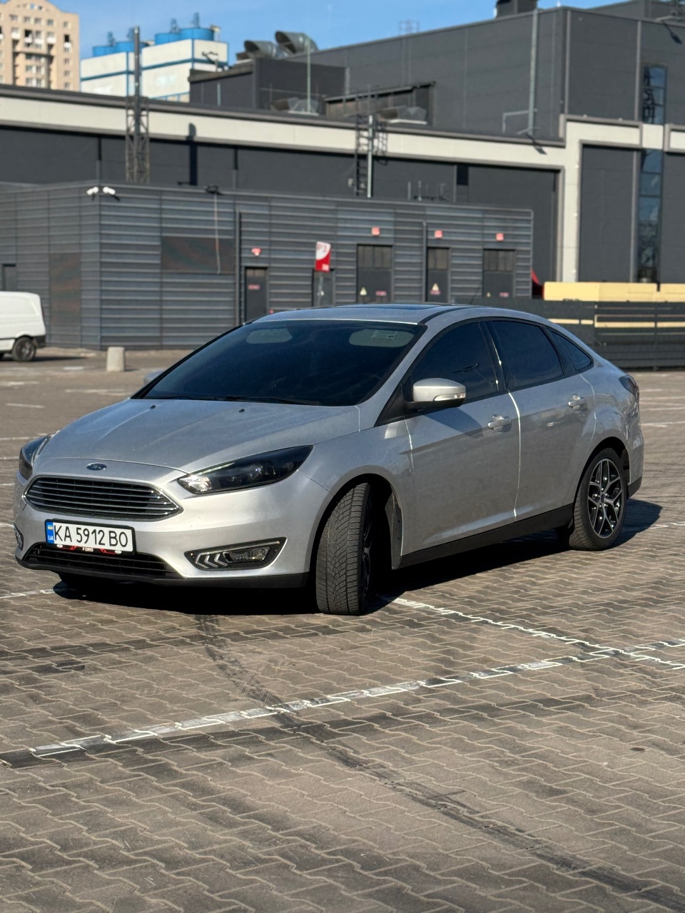 Ford Focus - фото 2