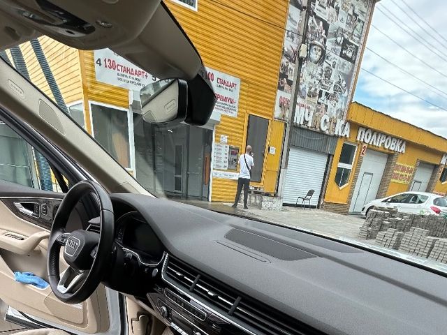 Audi Q7 - фото 3