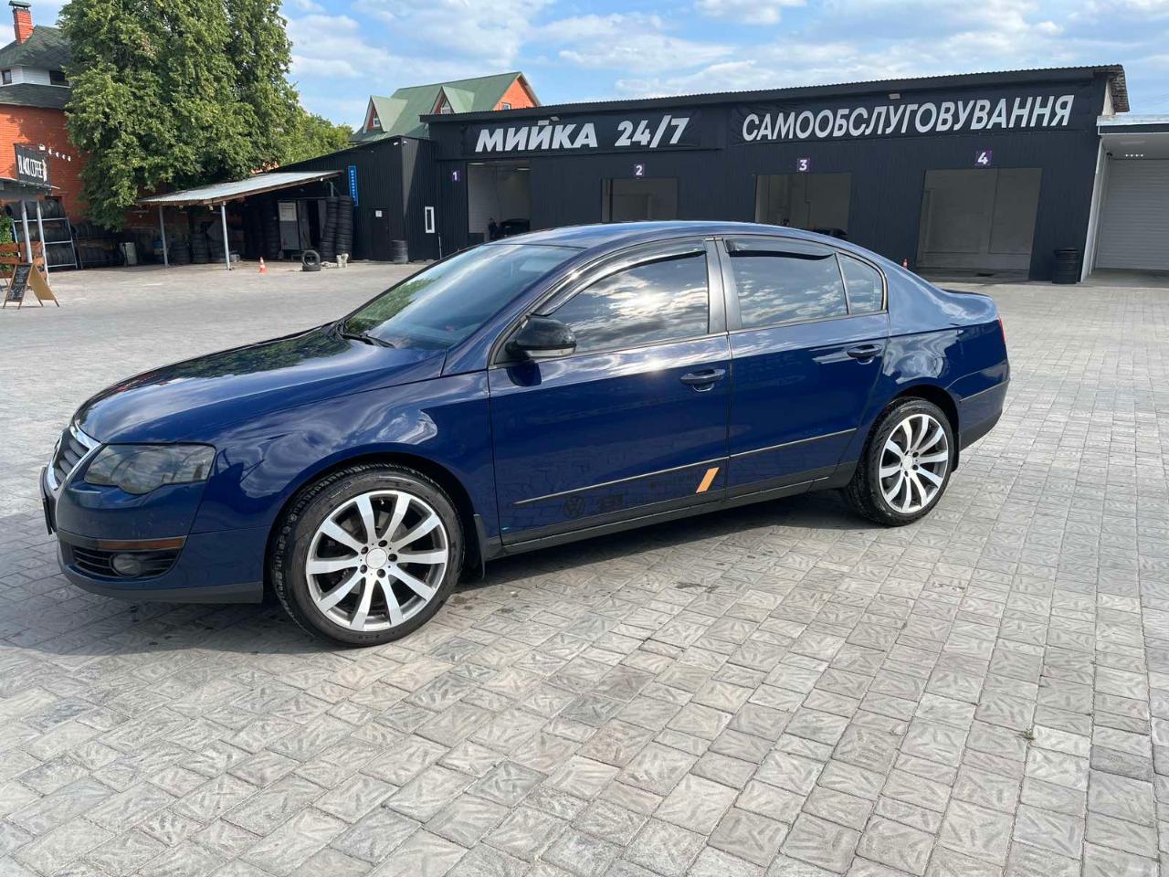 Volkswagen Passat - фото 1