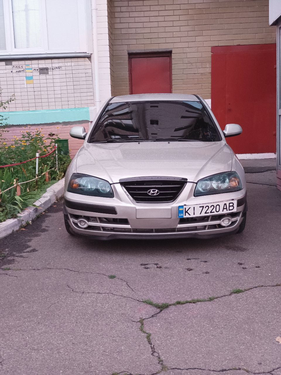 Hyundai Elantra - фото 2