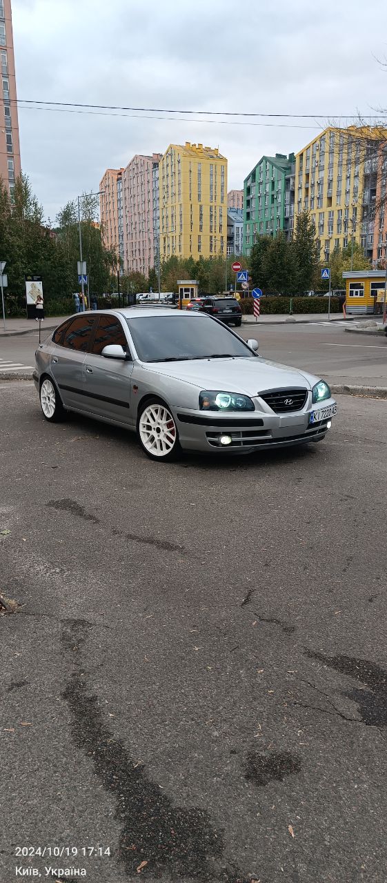 Hyundai Elantra - фото 4