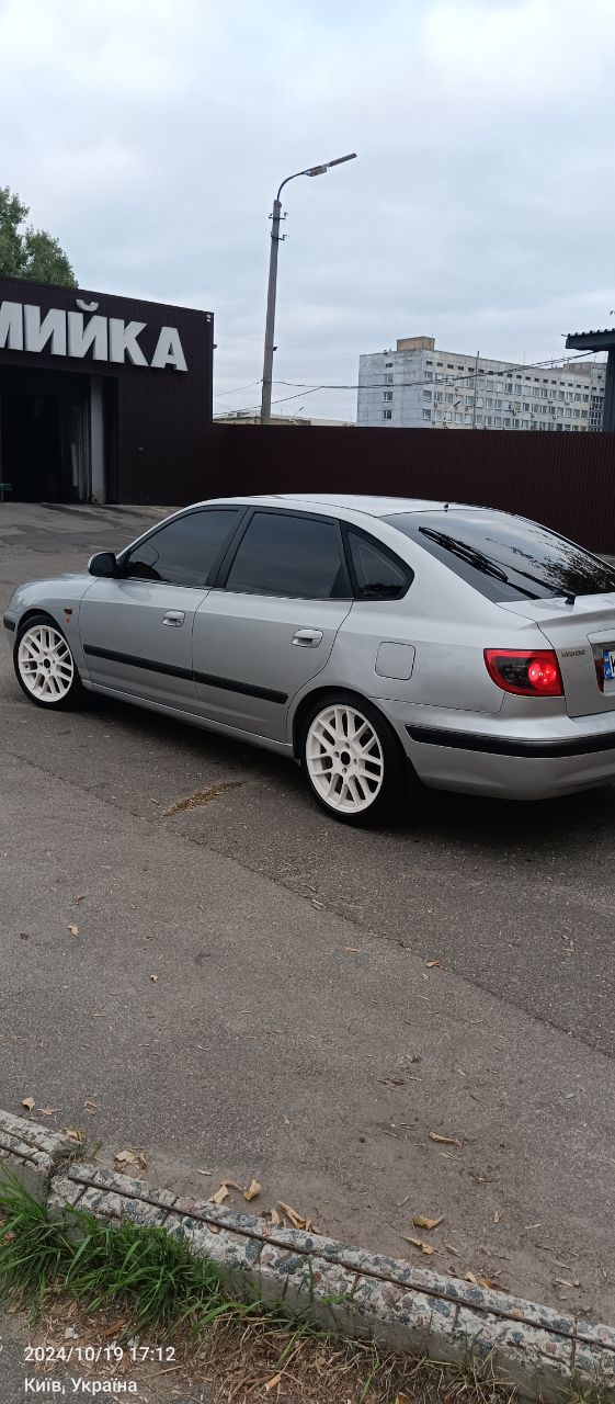 Hyundai Elantra - фото 8