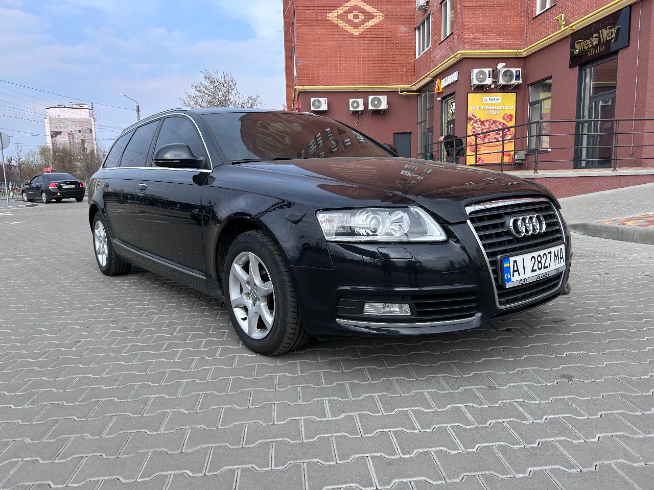 Audi A6 - фото 1