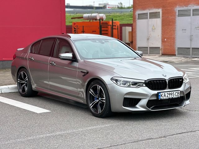 BMW M5 - фото 3