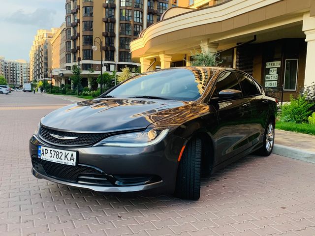 Chrysler 200 - зображення 1