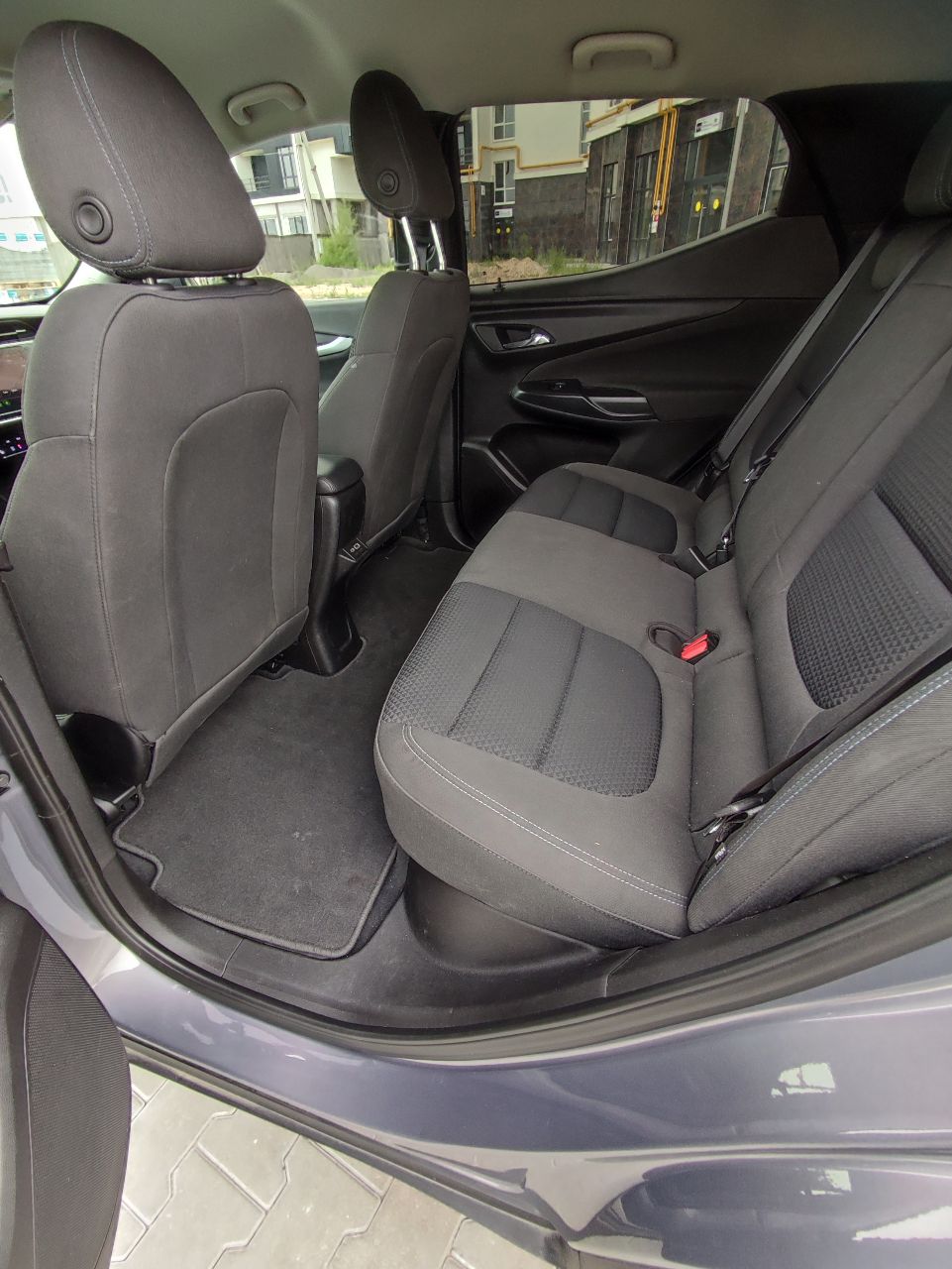 Chevrolet Bolt EUV - фото 13