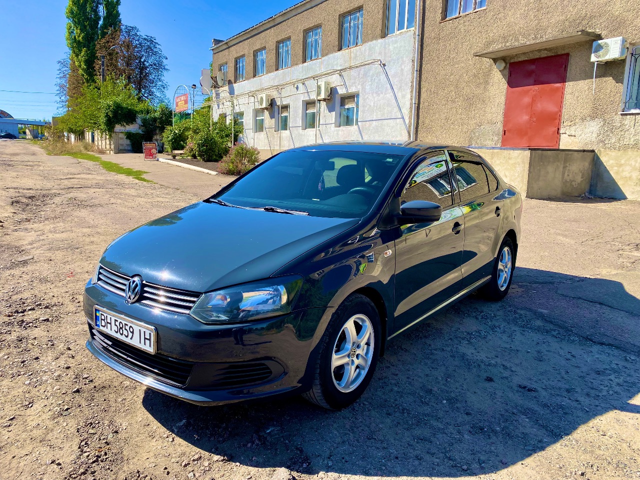 Volkswagen Polo - фото 4