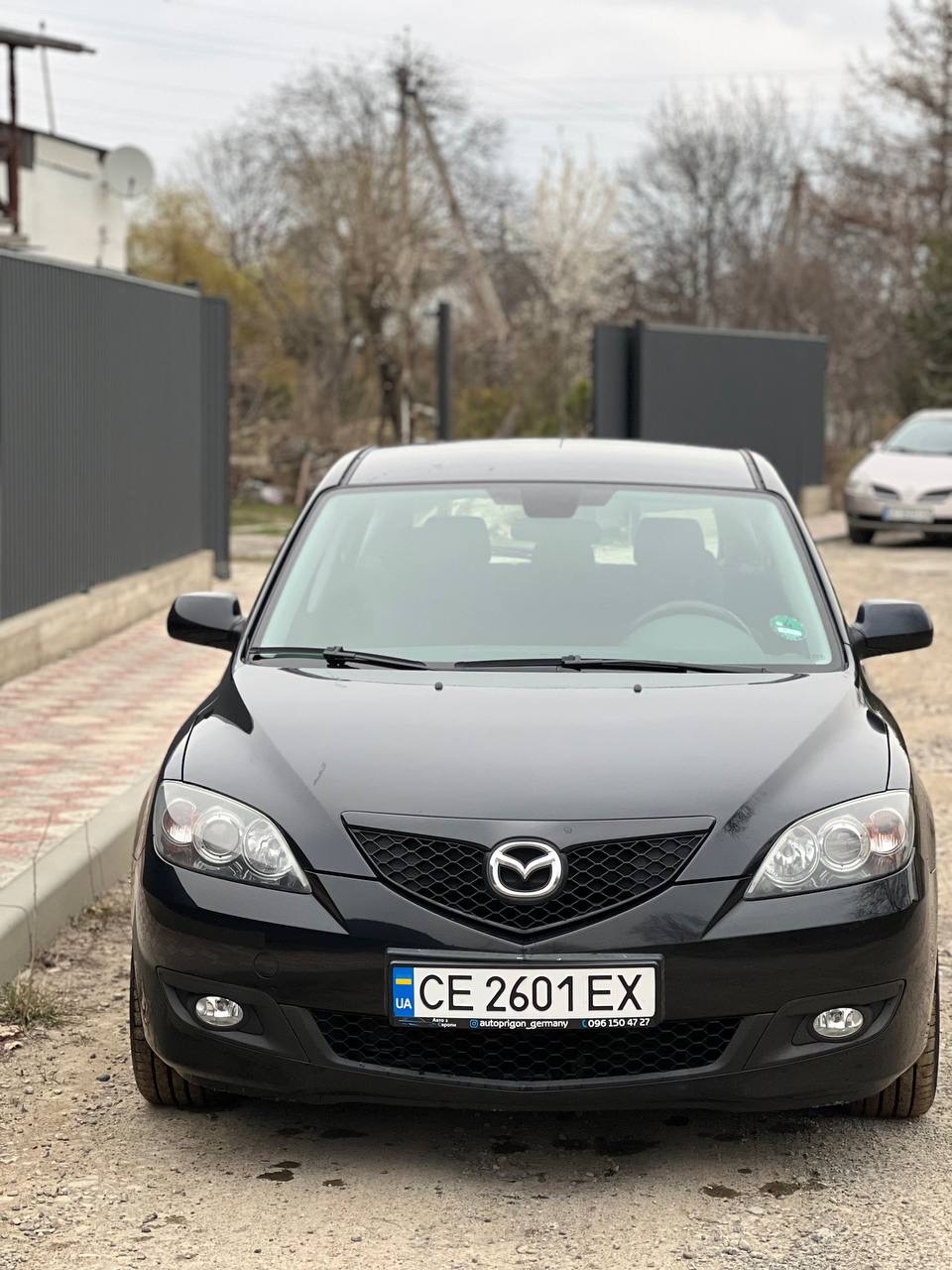 Mazda 3 - фото 2