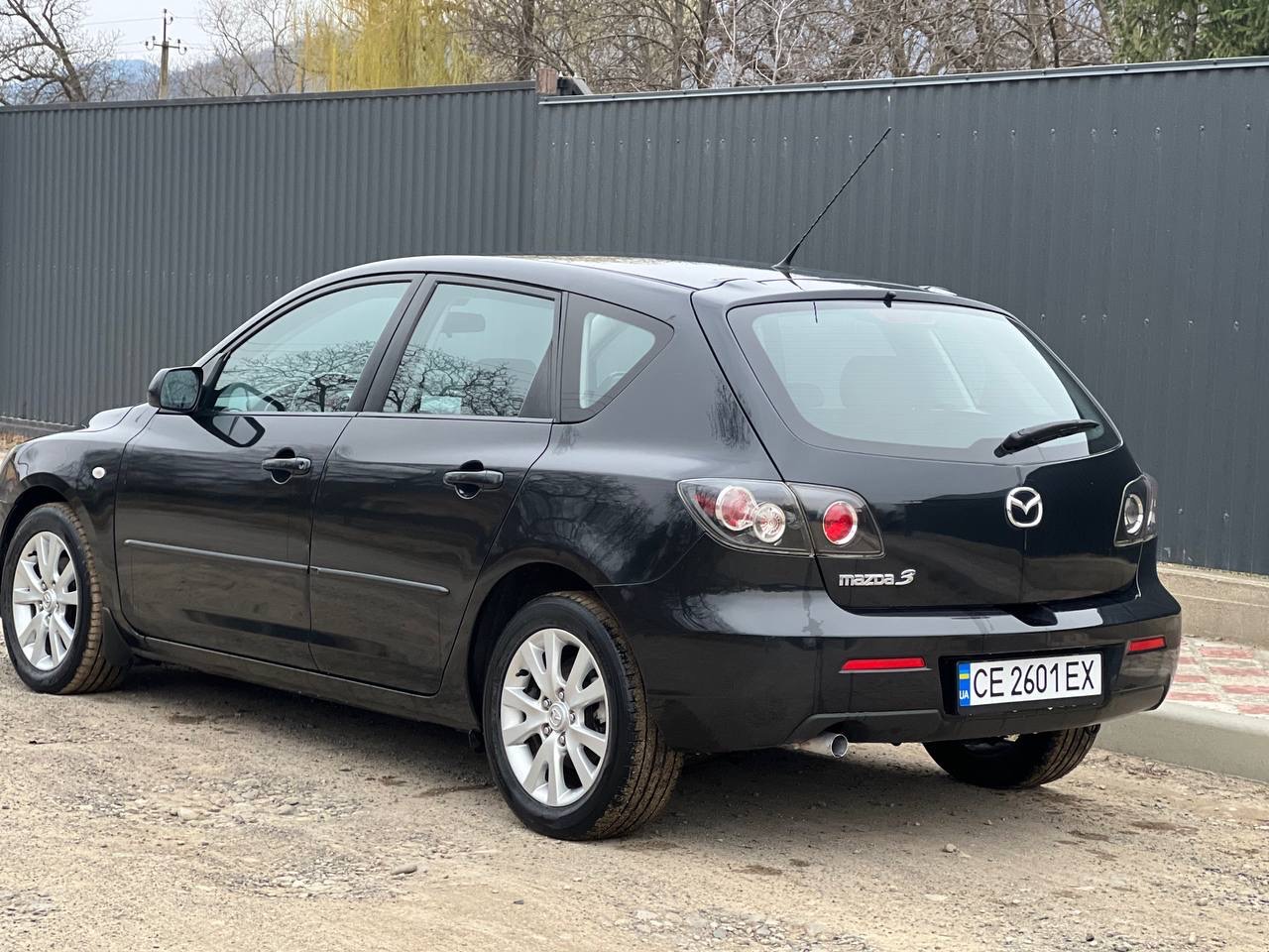 Mazda 3 - фото 3