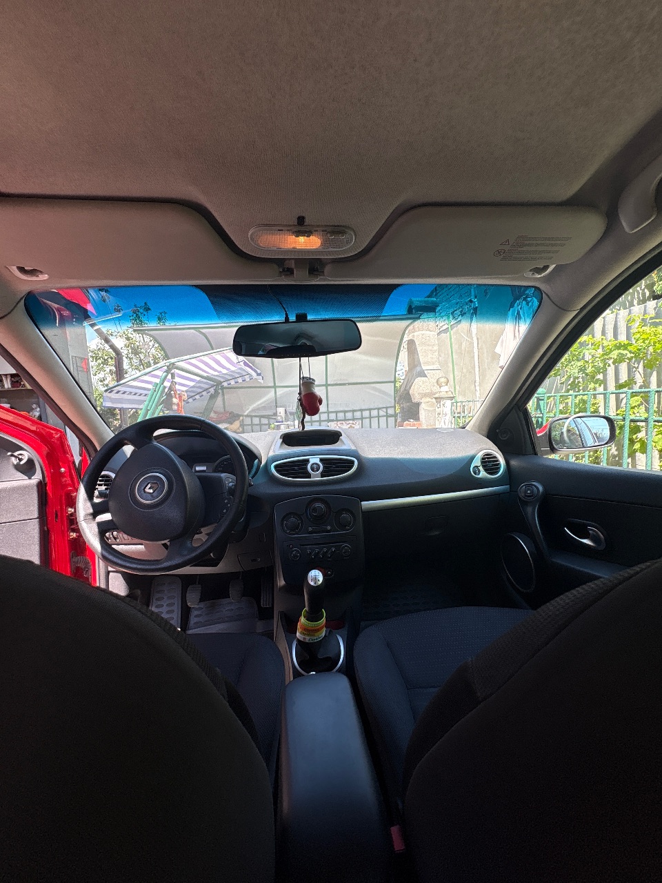 Renault Clio - фото 3