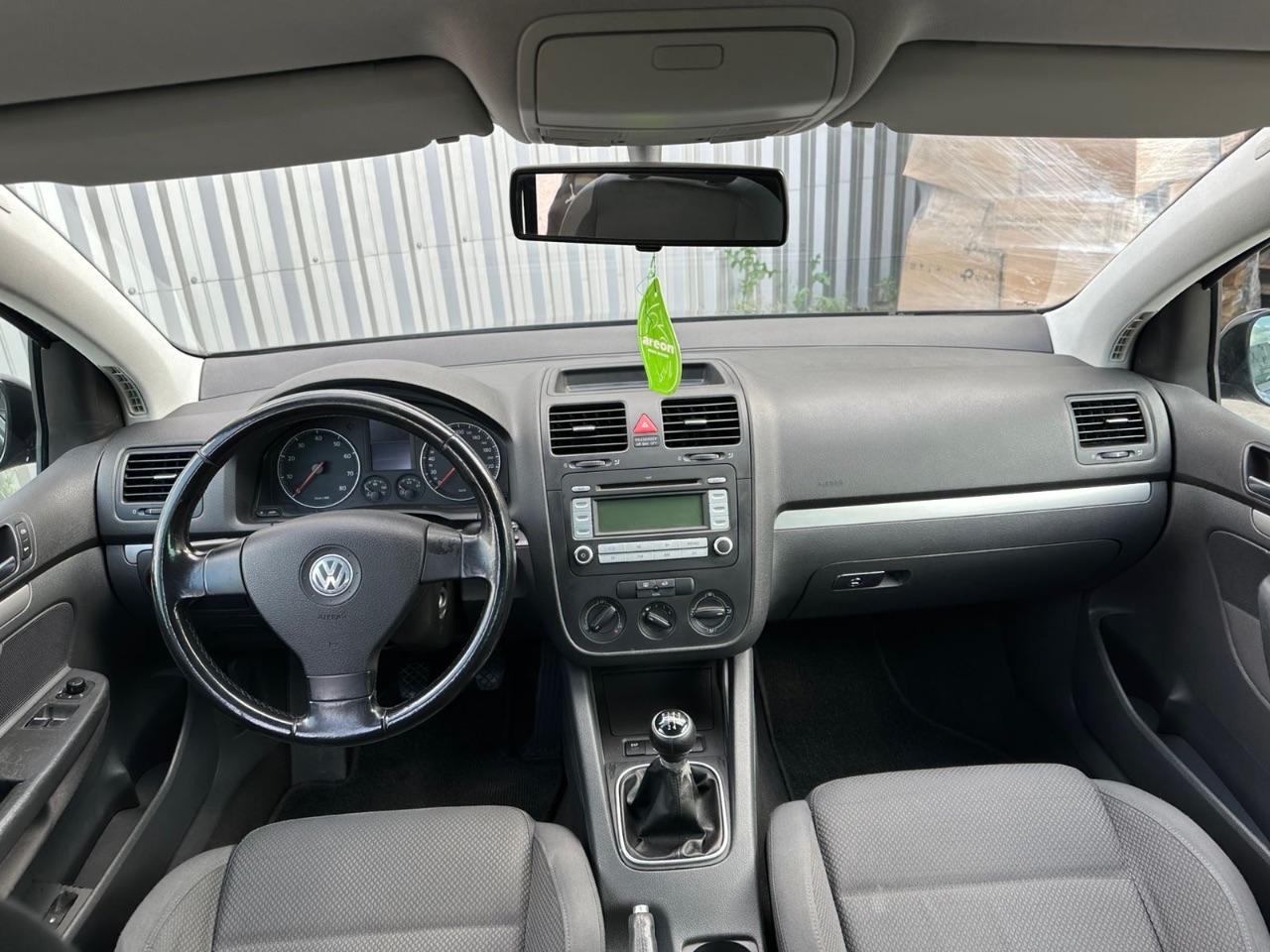 Volkswagen Golf - фото 11