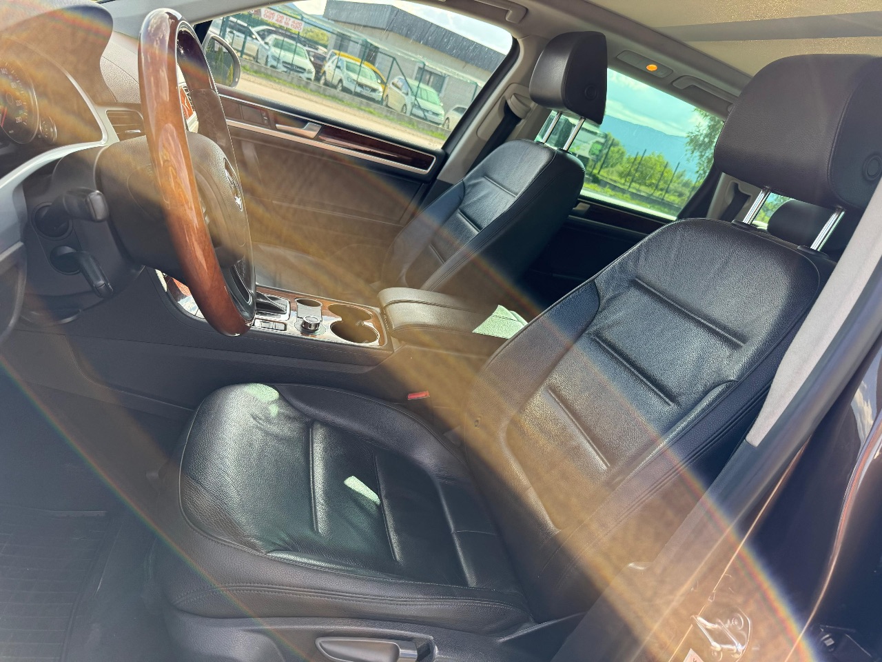 Volkswagen Touareg - фото 7