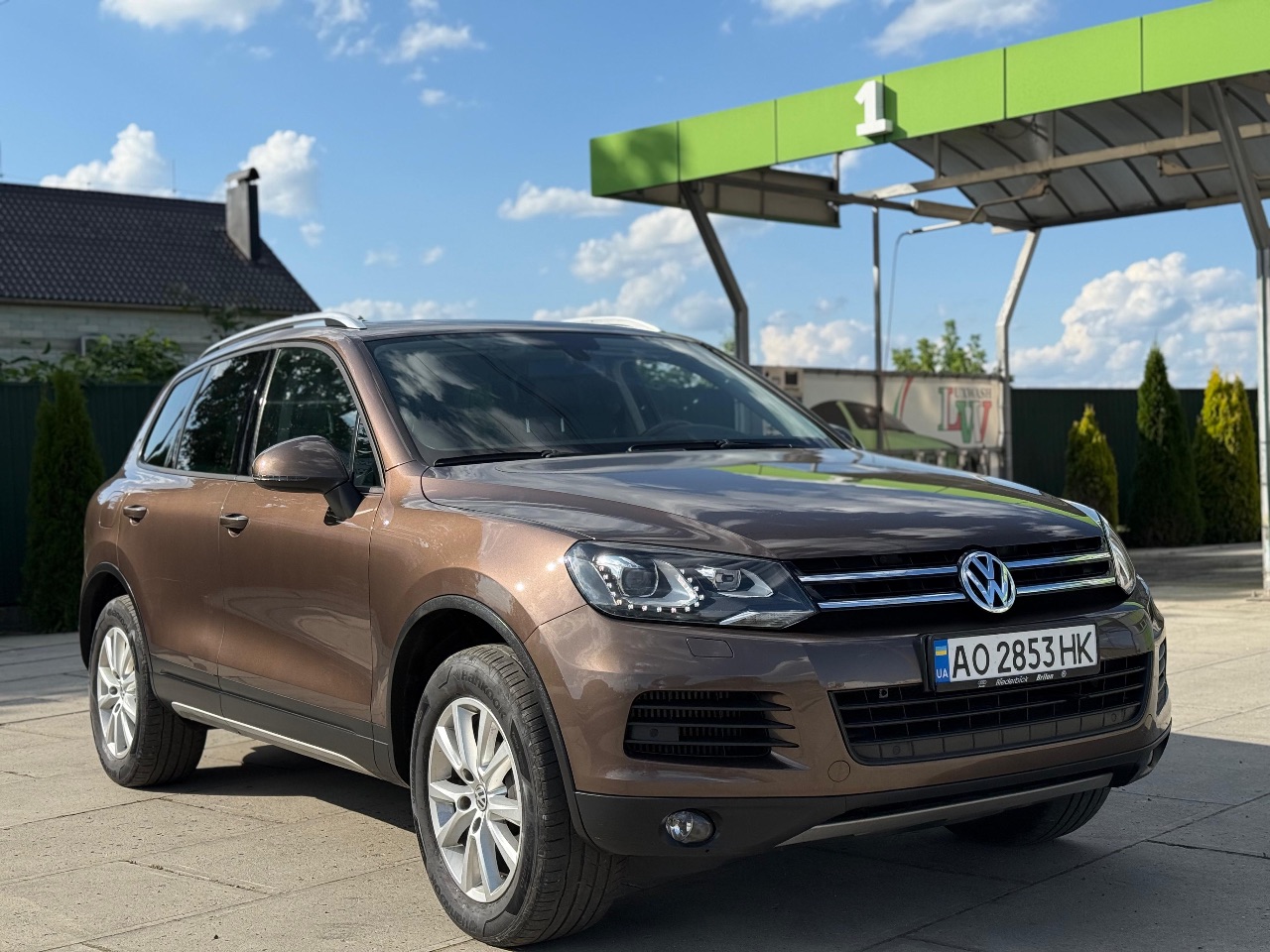 Volkswagen Touareg - фото 1
