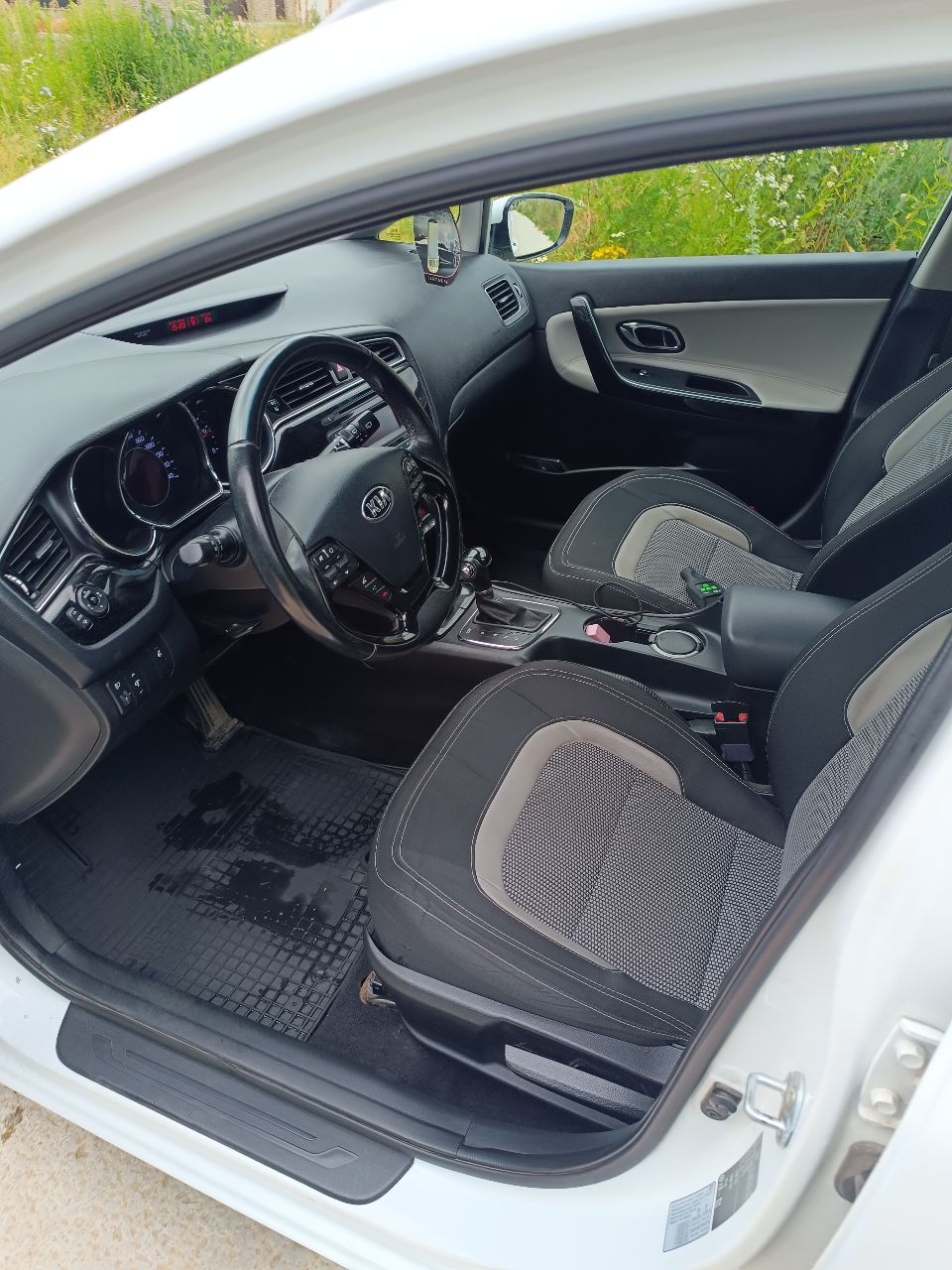 Kia Ceed - фото 23