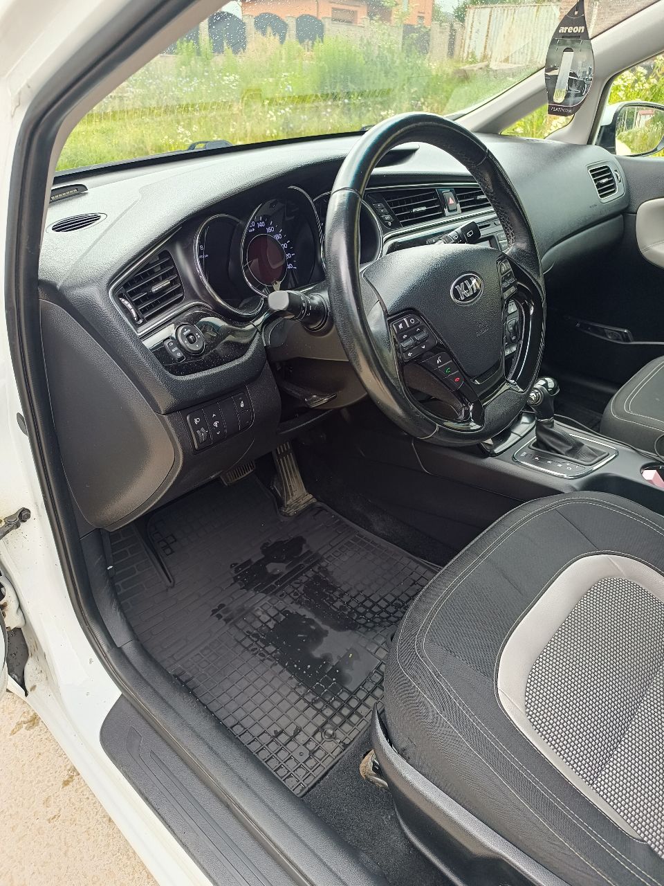 Kia Ceed - фото 28