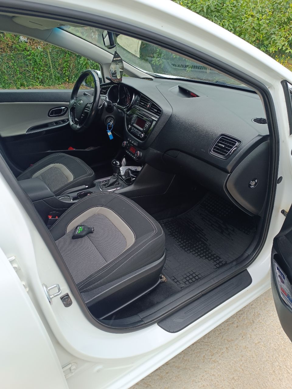 Kia Ceed - фото 36