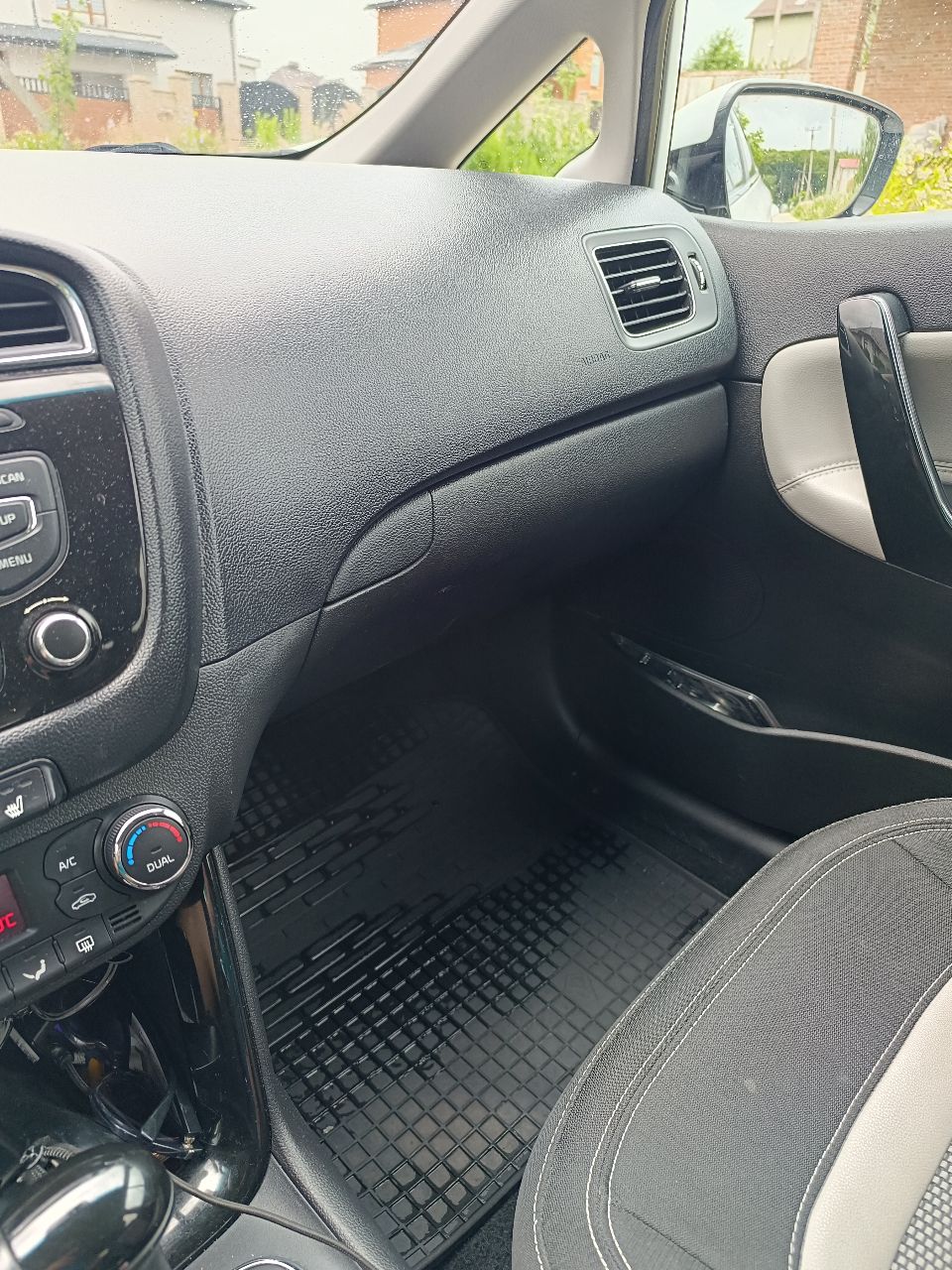 Kia Ceed - фото 47