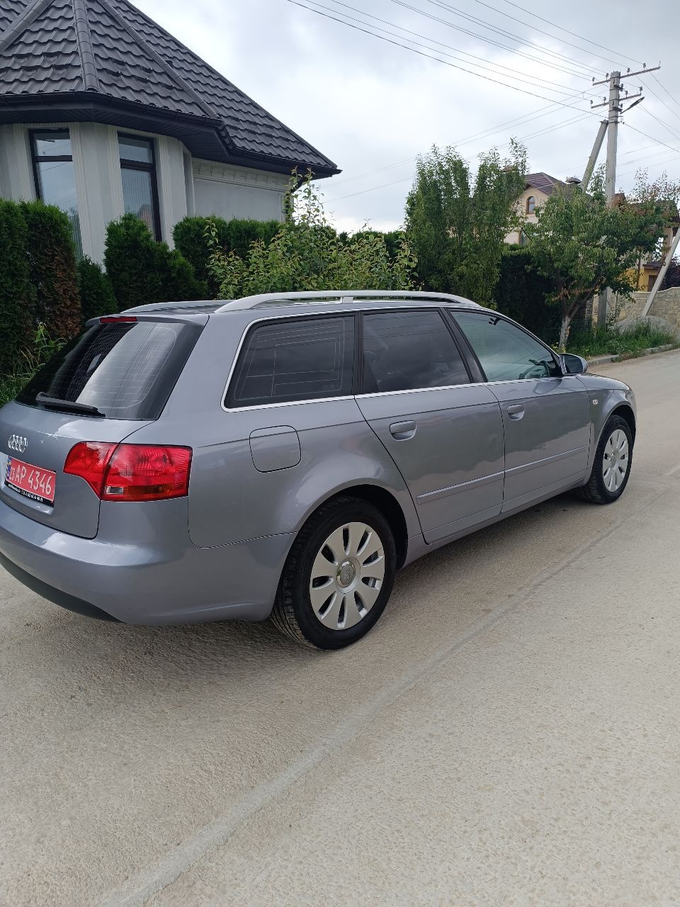 Audi A4 - фото 17