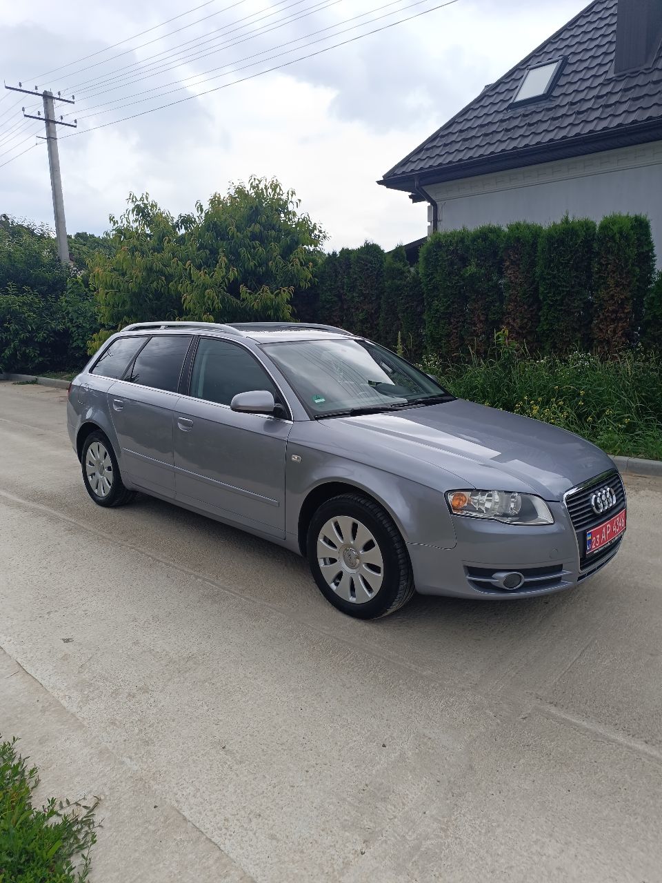 Audi A4 - фото 11