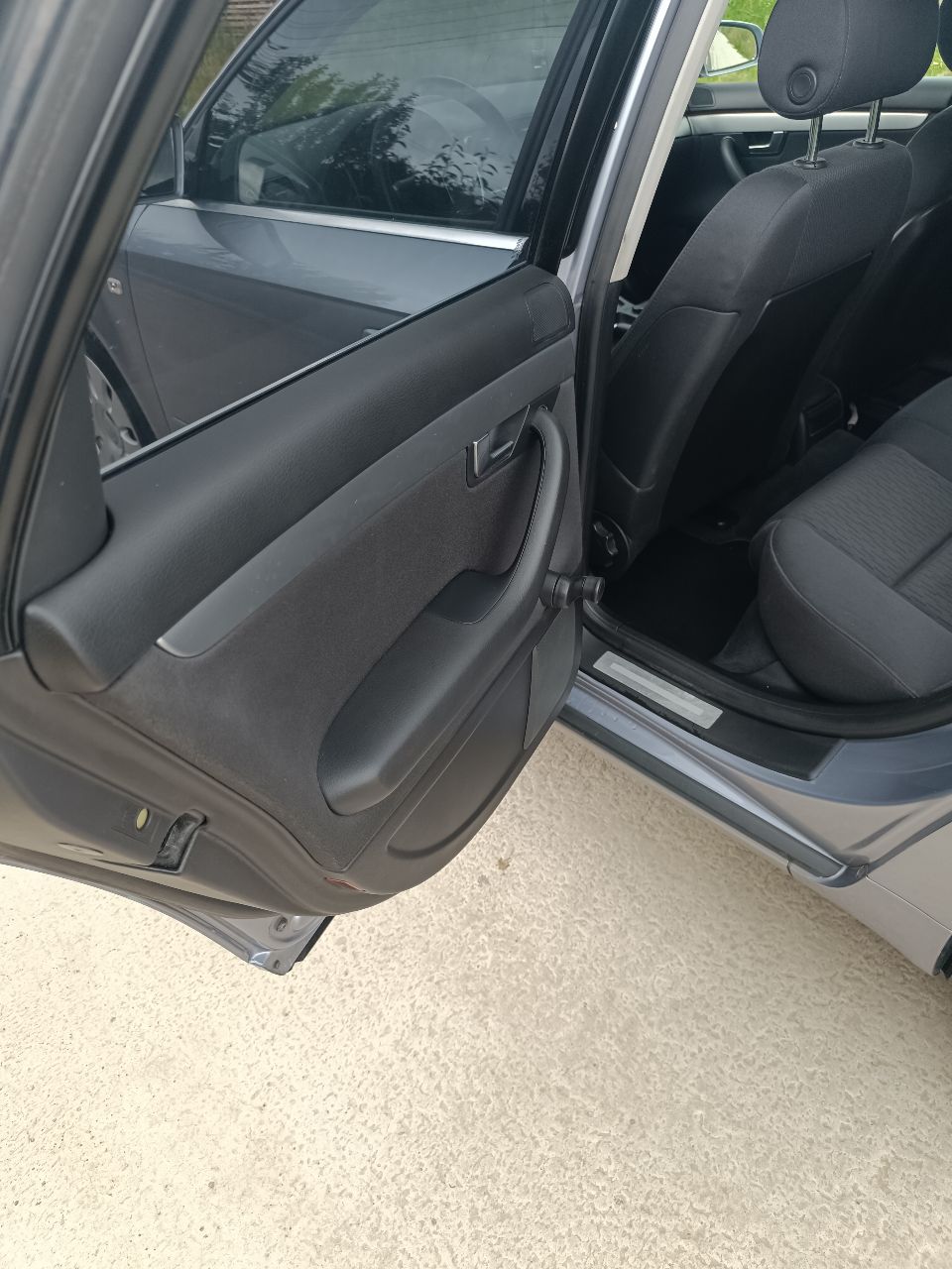 Audi A4 - фото 54