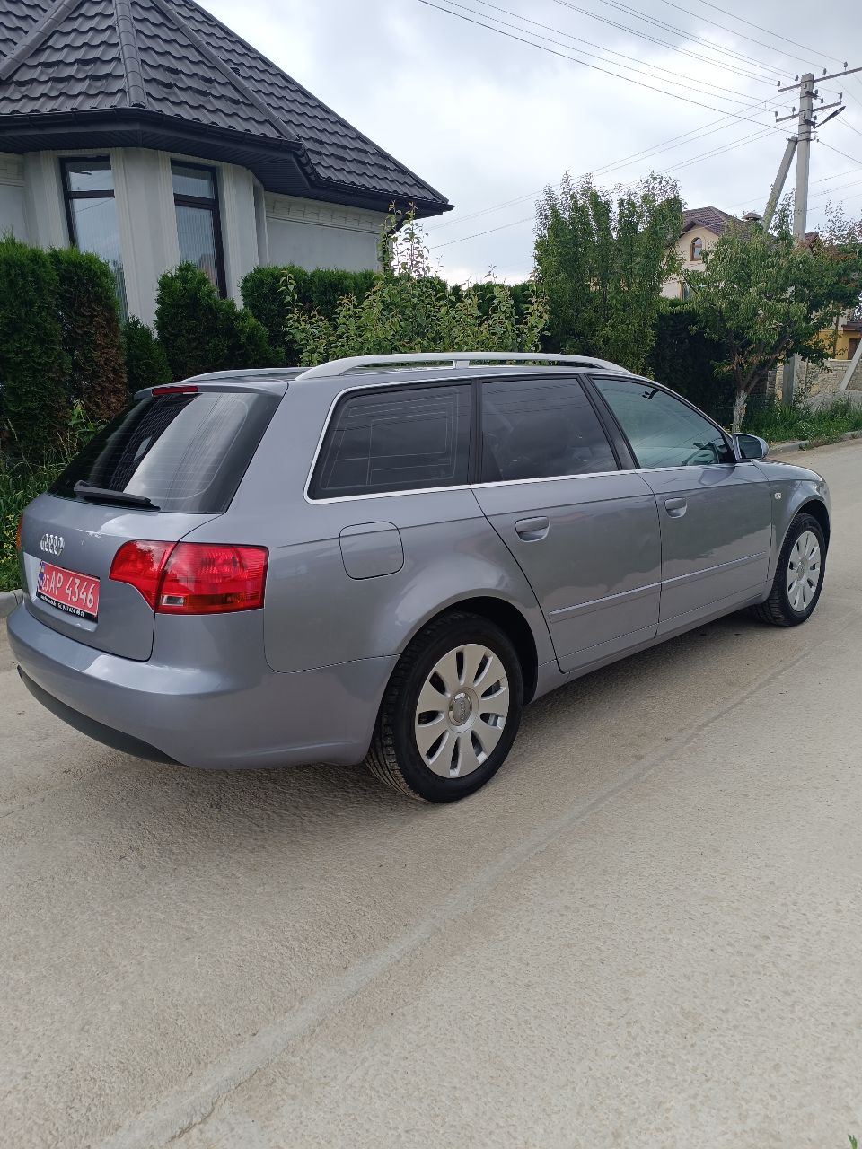 Audi A4 - фото 18